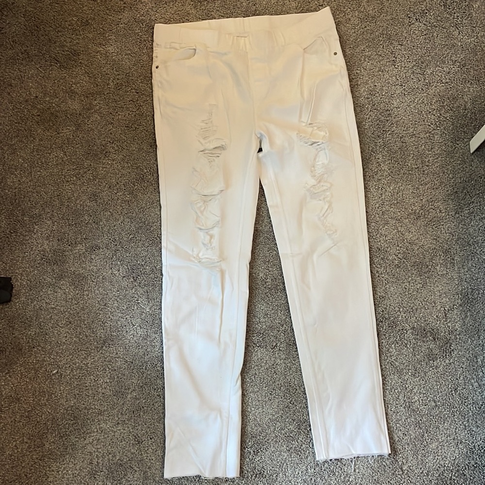 JVINI Fashion Boutique White Jeans - NEW